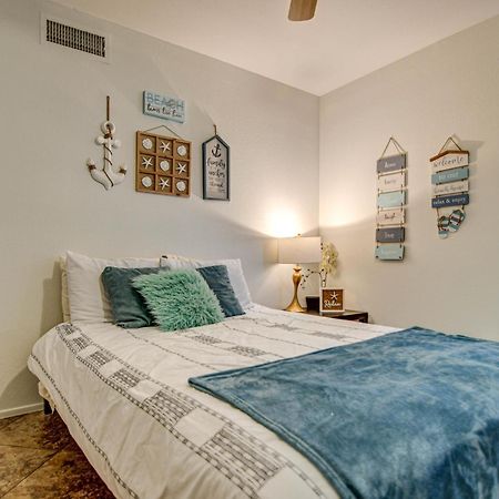 Route 66 Oasis In Downtown Gilbert With Heated Pool & Mini Golf Villa Exterior photo