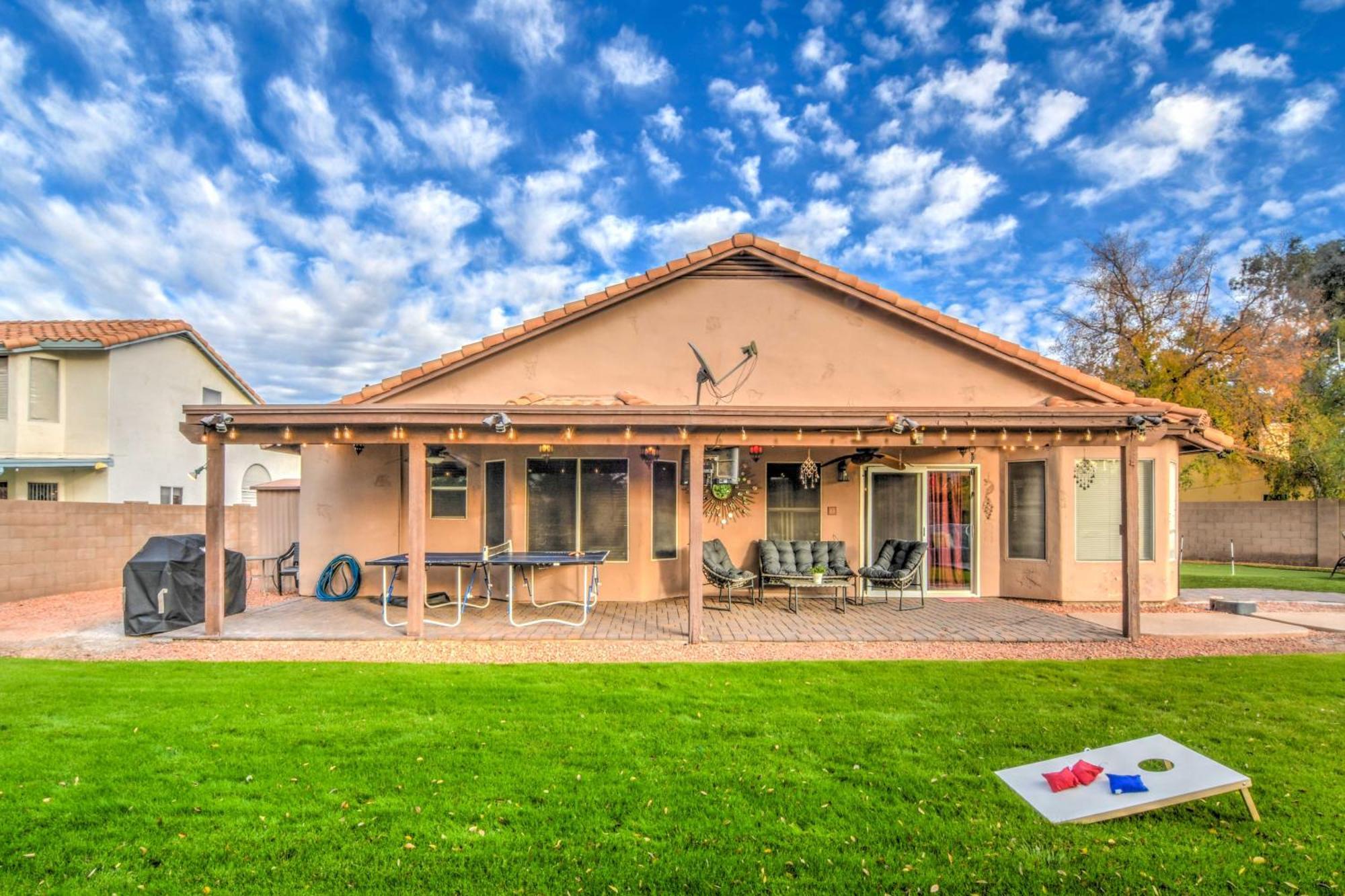 Route 66 Oasis In Downtown Gilbert With Heated Pool & Mini Golf Villa Exterior photo